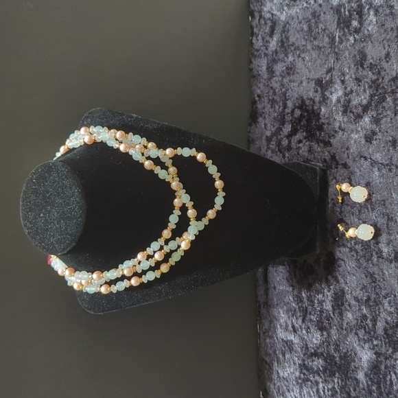 Horne's Vintage Triple Strand Faux Pearl Choker & Pierced Earring Set - Picture 1 of 6